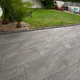 Porcelain Paving Bellisima Carbon (Dark Grey)